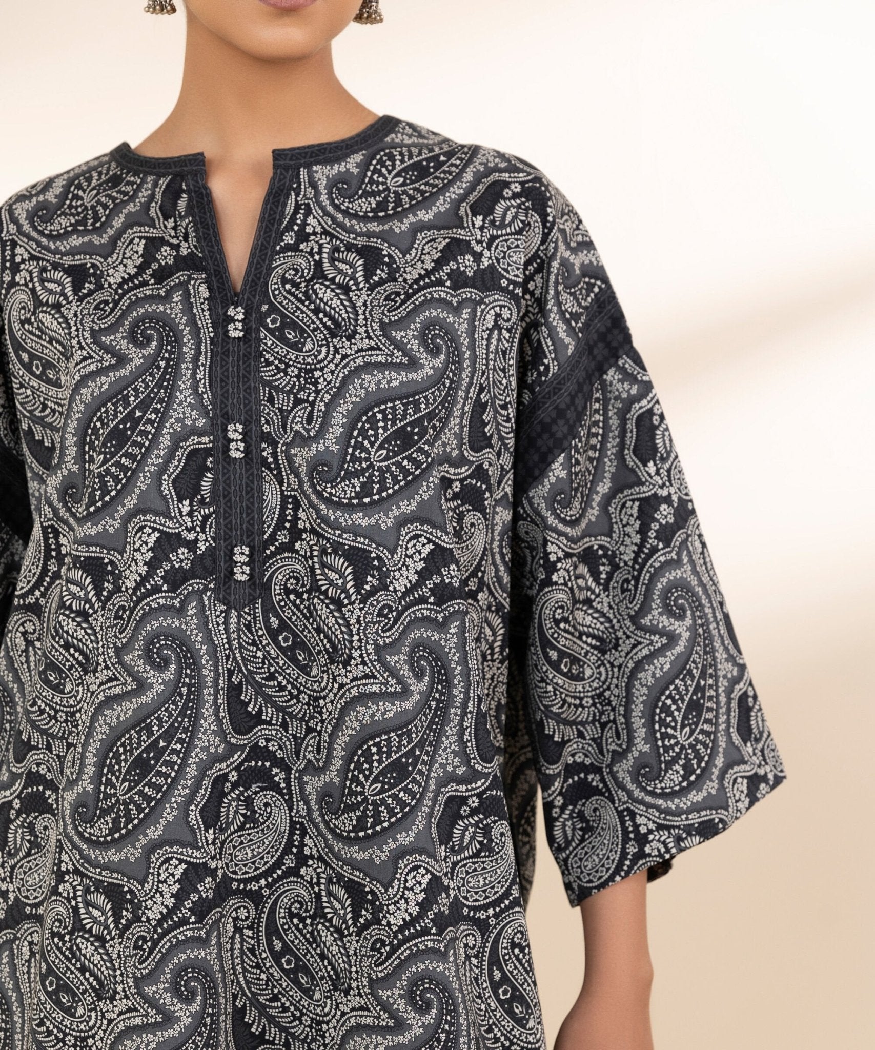 2 PC | Printed Lawn | Unstitched - Bellissimo Outfit