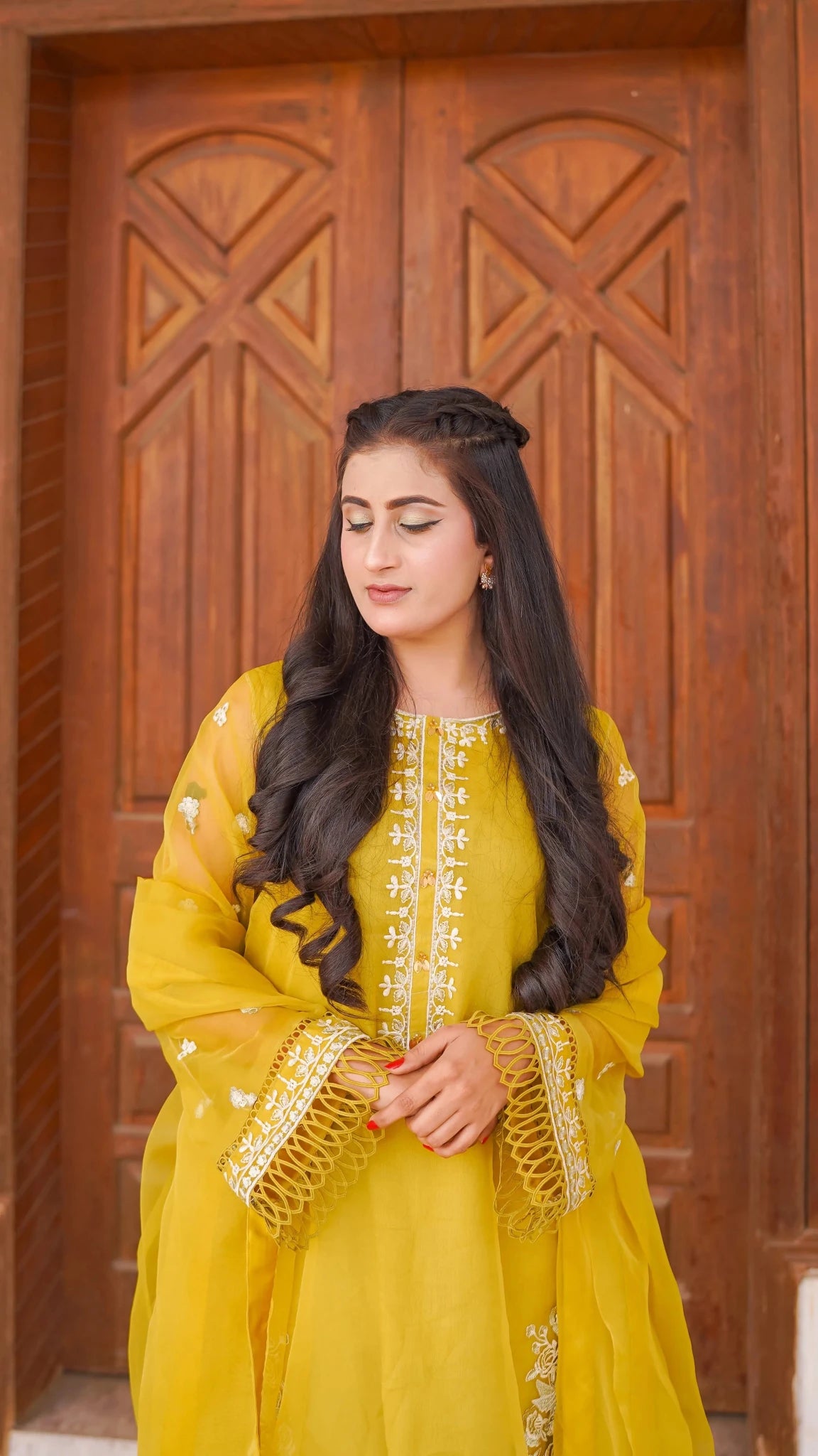 2 PC | Pure Organza Embroidered Suit - Bellissimo Outfit