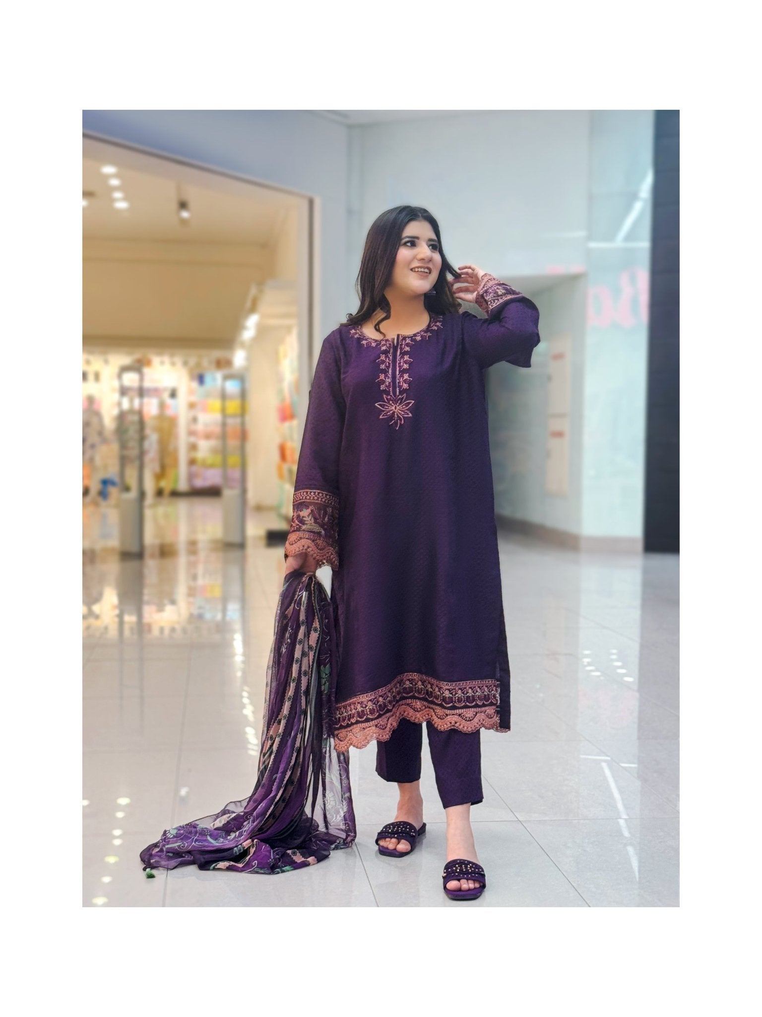 3 PC | Embroidery Lawn Suit - Bellissimo Outfit