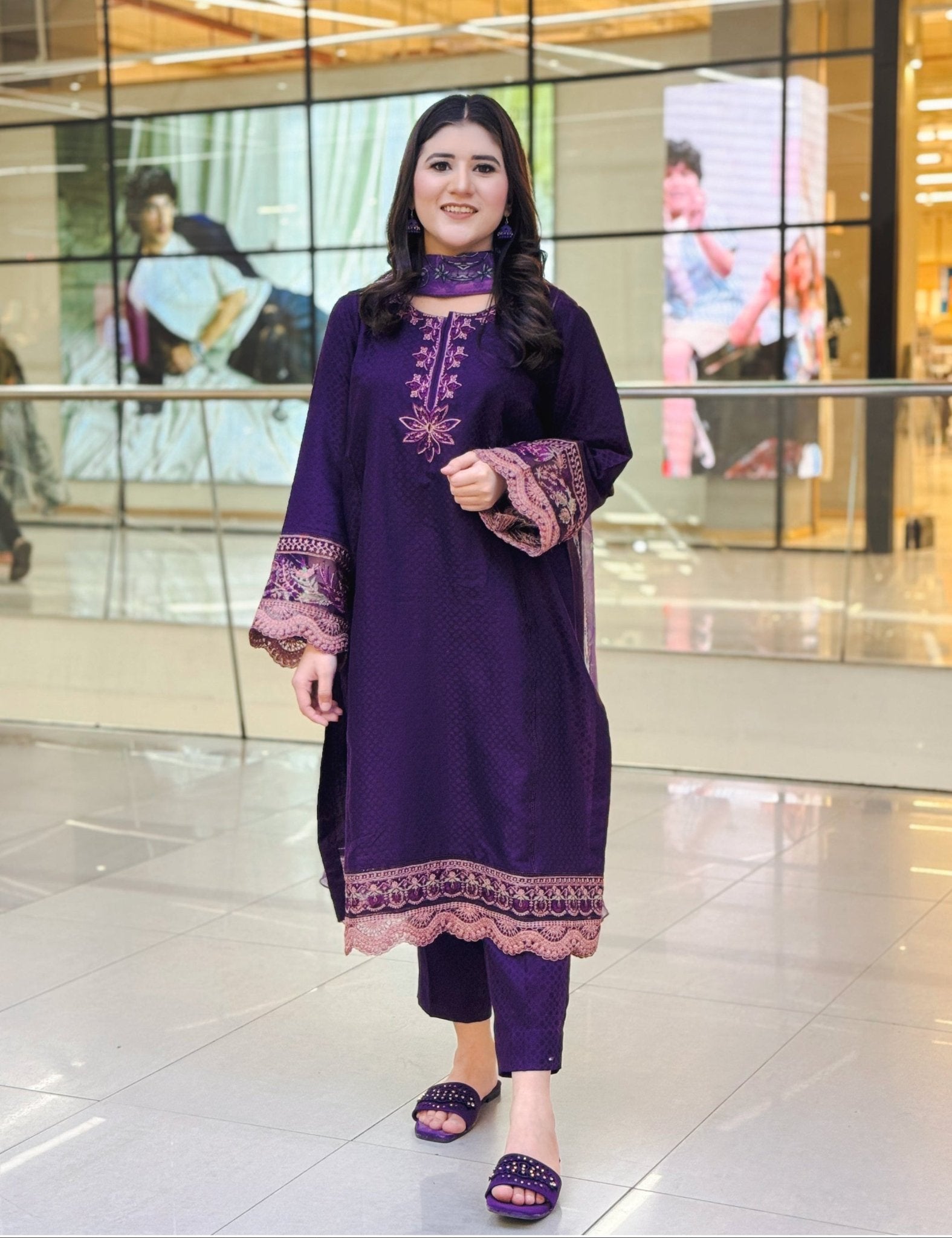 3 PC | Embroidery Lawn Suit - Bellissimo Outfit