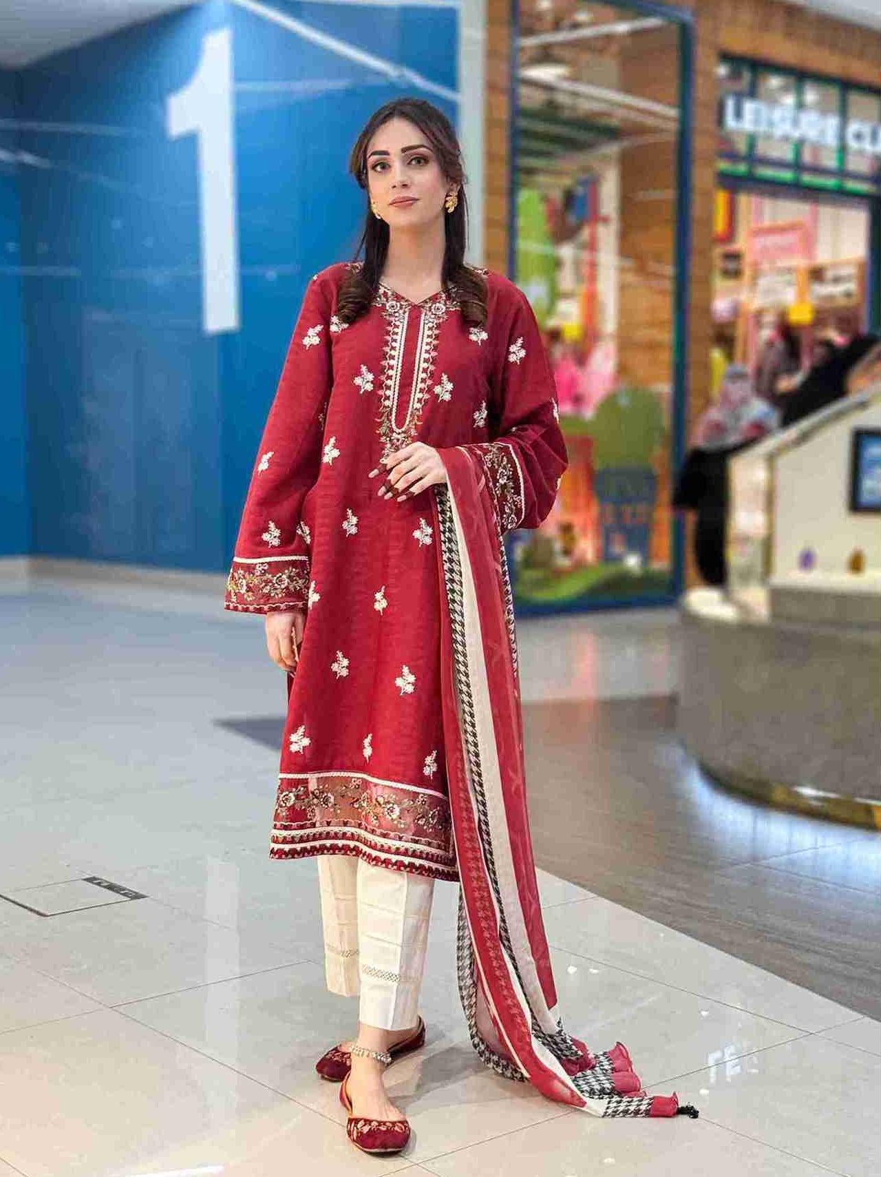 2 PC | Embroidery Lawn Suit